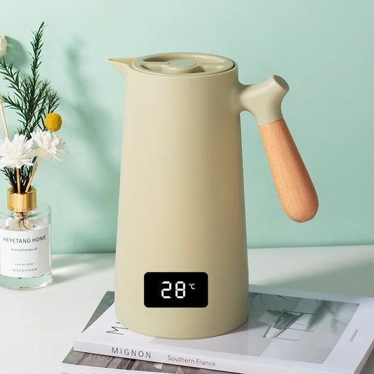 Nordic intelligent thermos with temperature display